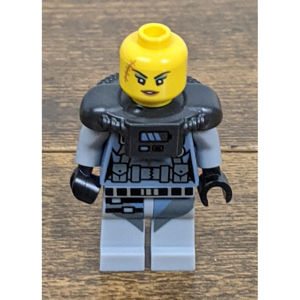 LEGO- Minifigure – Female Cyborg/Robot Soldier – Gray Armor Suit